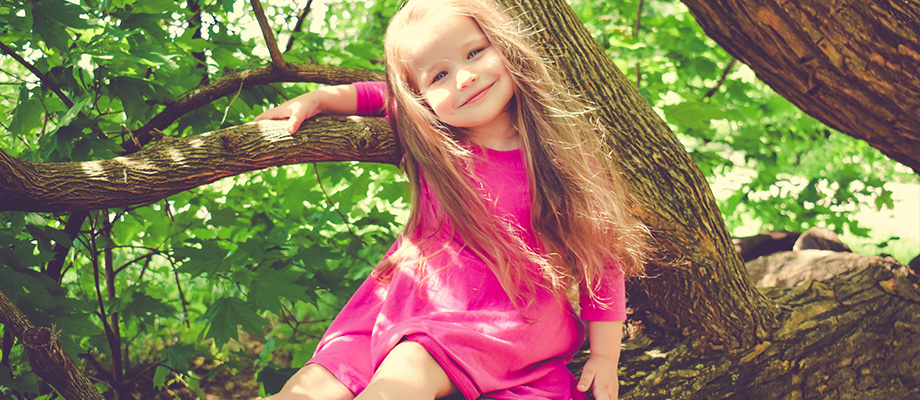 Sie sehen ein Bild von einem kleinen Mädchen. Das Bild steht für den Beitrag: Immuntraining für Kinder